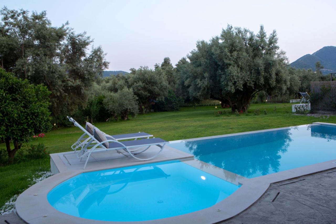 Averto Villas With Private Pool Nydri  Zewnętrze zdjęcie